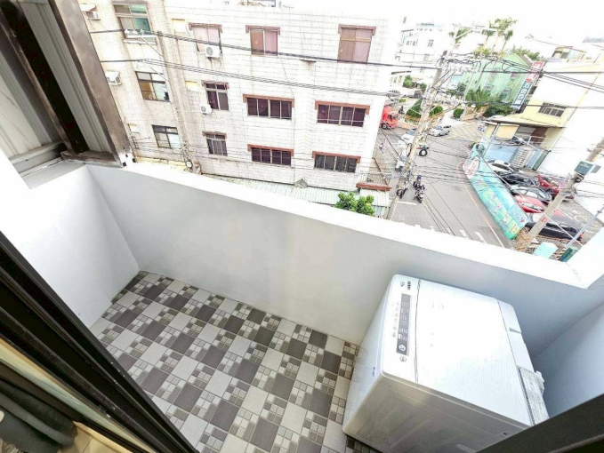 大里✨租補✨陽台洗衣機✨（第10張）