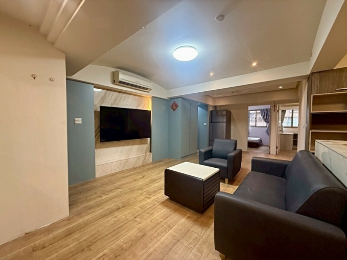 租屋找77✿藝文精美三房車,採光佳,隨時入住!（第1張）