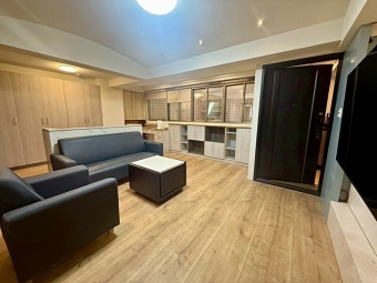 租屋找77✿藝文精美三房車,採光佳,隨時入住!（第3張）