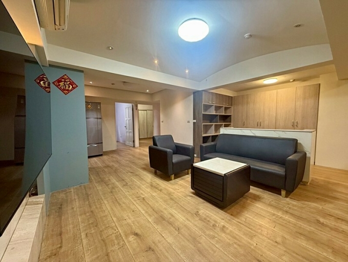 租屋找77✿藝文精美三房車,採光佳,隨時入住!（第2張）