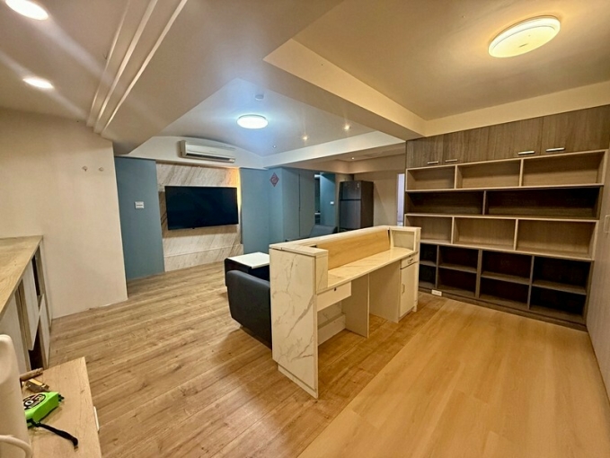 租屋找77✿藝文精美三房車,採光佳,隨時入住!（第4張）