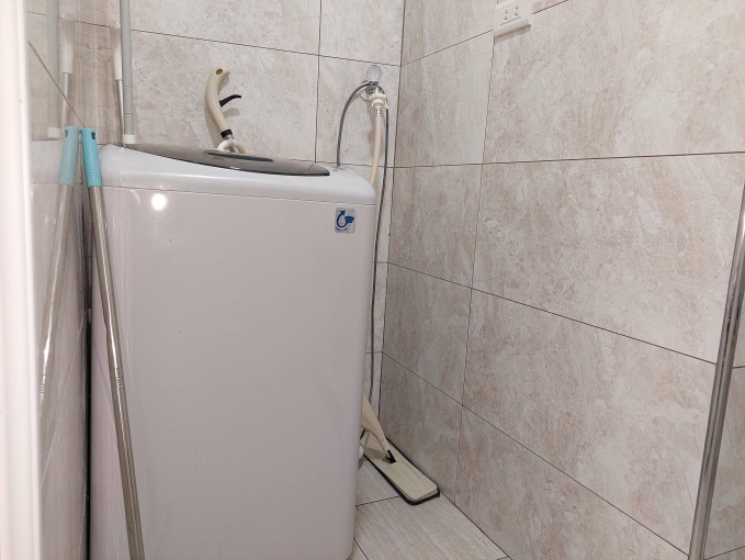 運動場旁一樓套房~劉春治0922103882 - Image 7