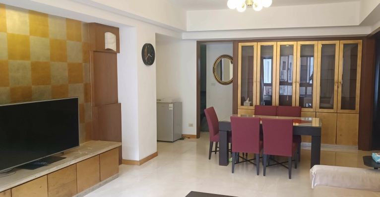 中港大排44.5坪三房二廳二衛音樂歐州貝多芬社區（第2張）