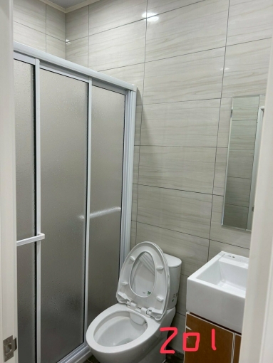 🏙 市中心套房出租｜上班族首選租｜工程師｜近巨城｜設備齊全（第6張）