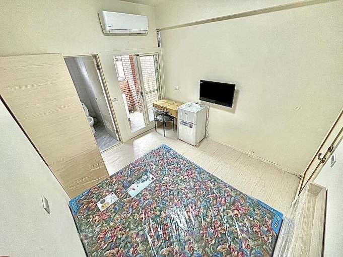 蓁心推薦💖可貓💖可租補💖陽台獨洗💖走路逢甲上課❤️‍🔥木質地板（第2張）