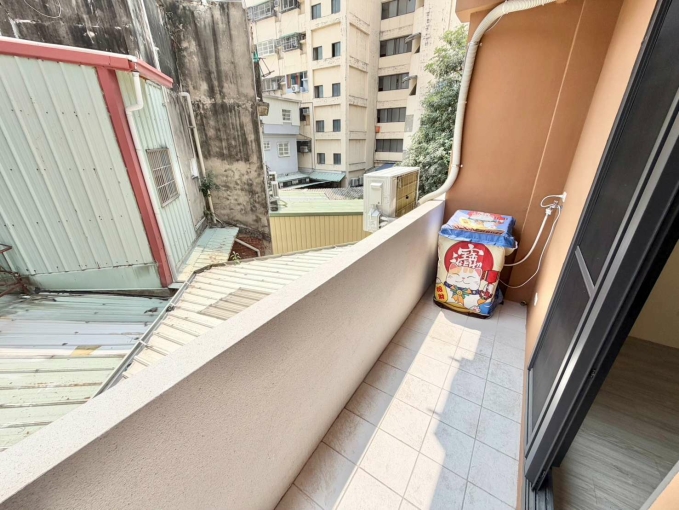 燙到要放耳邊降溫🐈可寵可狗✨可租補✨陽台獨洗💕近中國醫 科博館⚡宇你相見（第10張）