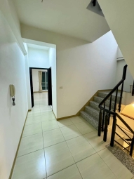 怡安商圈~近北外環~鄰路透天5房~空屋附冷氣.熱水器 - Image 17