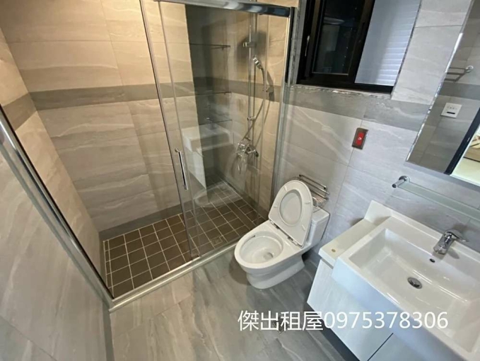 傑出租屋/站前社區電梯,精美裝潢,台水電! - Image 4