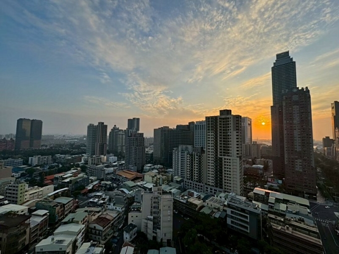 三多商圈|全新1+1房可租補.雙衛浴🤍含管含平車（第9張）