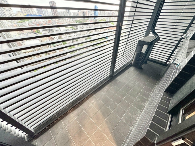 嵐✨正七期✨可雙租補✨全新屋況✨家具可全配✨近勤美(第15張)