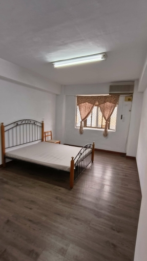 榮庭雅築：台灣大道與五權路口，交通方便，可議（第4張）