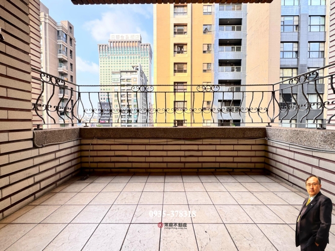 視職業租金可談--勤美草悟道｜SOGO百*超大室內45坪｜三房平車 - Image 2
