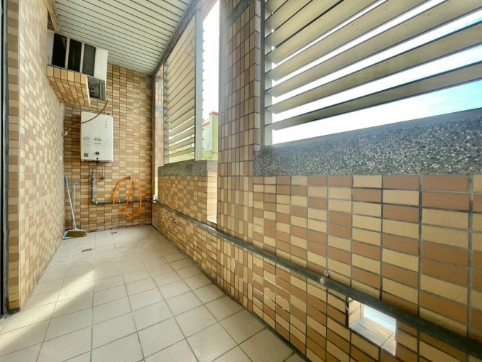 🔥霧峰小資首選🔥陽台可獨洗🔥飲水機🔥大間採光（第2張）