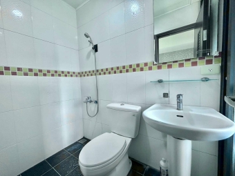 租補#陽台獨洗曬*電梯*寵物貓*飲水機*子母車~*（第6張）