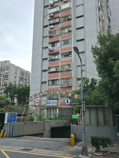 松山新城~地下平面式車位~車位好停~稀有釋出~!（第1張）