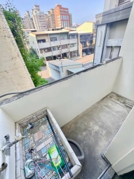 1-4樓透天💖價錢好談🌳現況空屋✨汽車停門口（第13張）