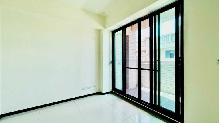 廷選好屋✨整棟透天✨三房二廳四衛✨可租補✨兩個車位 - Image 8