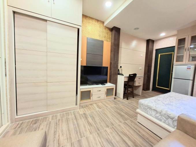 可租補*電梯*陽台*子母車~(第8張)