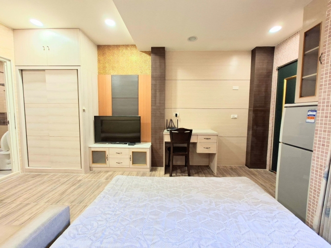 可租補*電梯*陽台*子母車~(第7張)