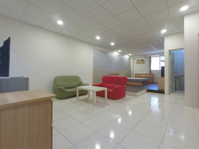 稀有可寵🍀電梯🍀子母車🍀租屋補助🍀南屯西區交界（第1張）