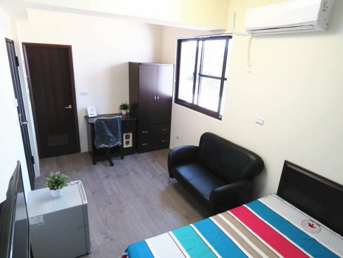 #近興大.中山醫*電梯*陽台獨洗曬*飲水機*子母車~（第2張）