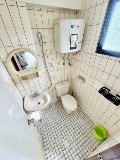 逢甲❤️租補❤️陽台洗衣機❤️（第6張）