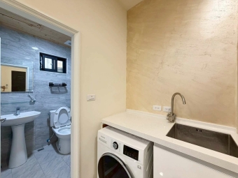 🔥潭子可寵套房🔥可雙租補🔥飲水機子母車室內機車位🔥走路潭子車站（第8張）