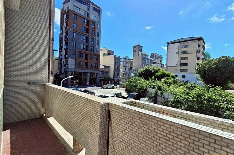 兆基社會住宅🏡南屏路乾淨透天.可租補.巨蛋.夜市(第9張)