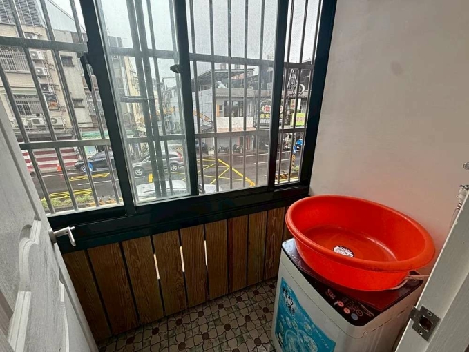 租屋找77✿藝文稀有採光佳,陽台獨洗,有飲水機 - Image 6