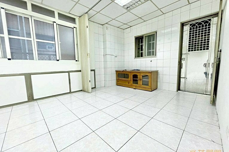 兆基社會住宅🏠近瑞隆商圈高CP公寓三樓可租補（第4張）