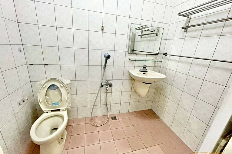 兆基社會住宅🏠近瑞隆商圈高CP公寓三樓可租補（第14張）