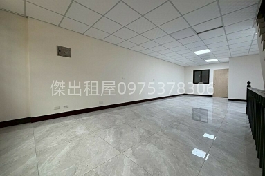 傑出租屋/高城社區,全新透天,可寵物,門前停車（第11張）