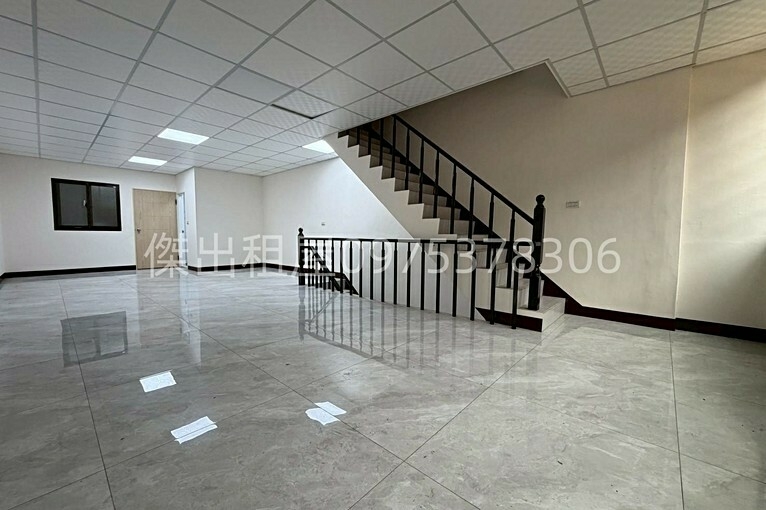傑出租屋/高城社區,全新透天,可寵物,門前停車(第7張)