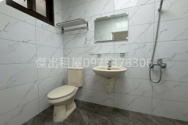 傑出租屋/高城社區,全新透天,可寵物,門前停車（第5張）