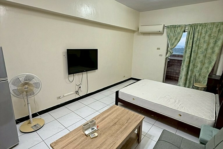 兆基社會住宅🏠⛳️大香港社區~一卡皮箱入住溫馨乾淨套房~⛳（第1張）