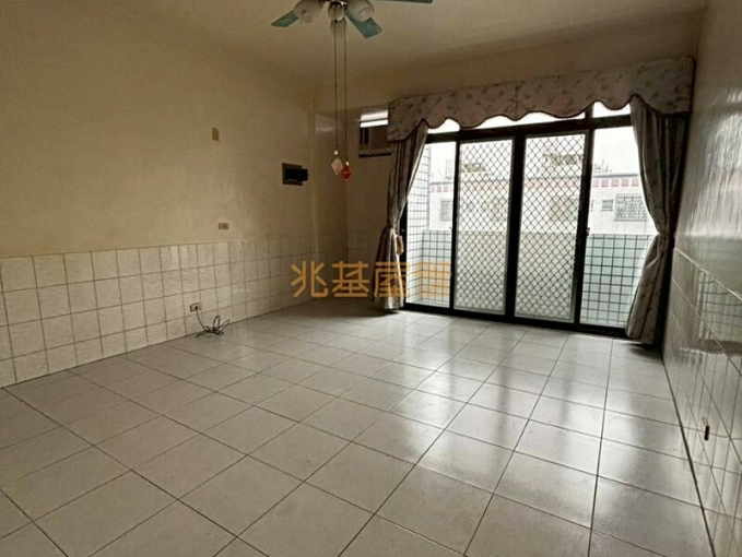 兆基社會住宅🏠近麻豆交流道南來北往很方便8房透天（第3張）