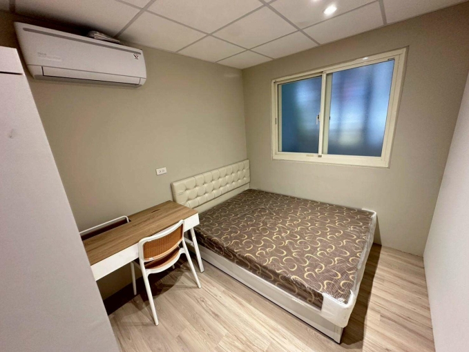 中和區.捷運南勢角站.可租補入戶籍.代收垃圾.明亮舒適設計感套房（第1張）