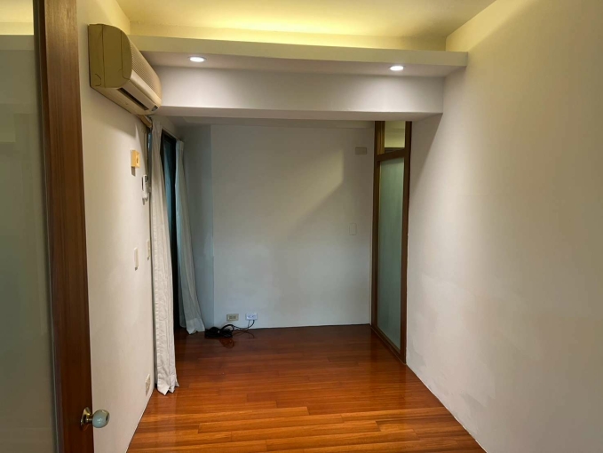 公益商圈寧靜整層住家+車位~室內31坪 - Image 10