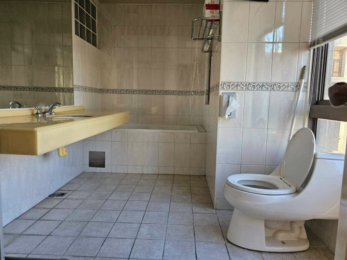 文心秀泰高樓視野4房雙平車，超大露台，空間超大（第5張）