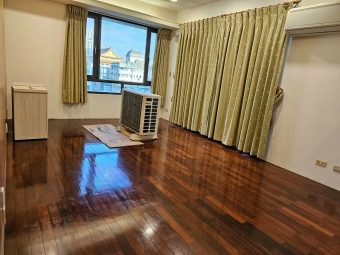 文心秀泰高樓視野4房雙平車，超大露台，空間超大（第4張）