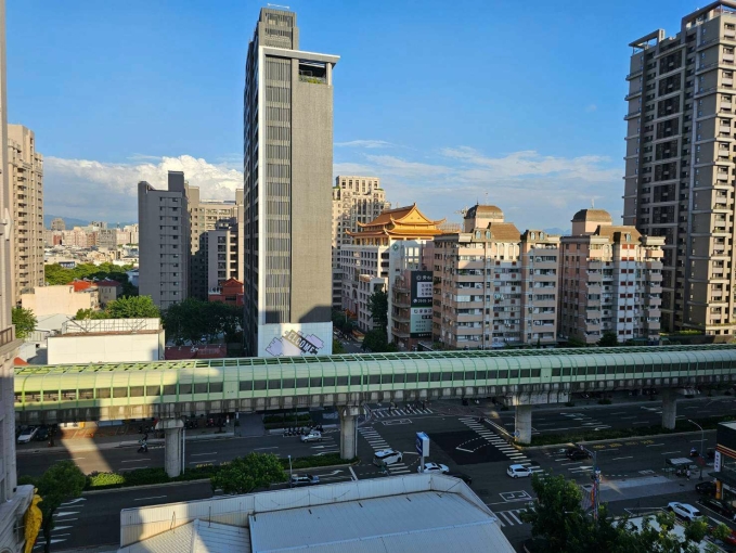 文心秀泰高樓視野4房雙平車，超大露台，空間超大（第12張）