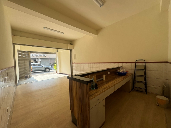 ❤豐原大明路稀有透天❤可營登/店面/店住/可租補/可寵/可神明/全新整理/ - Image 2