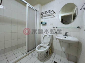 近全聯黃昏市場大英國24小時飯店式管理獨洗獨曬有陽台電梯套房（第5張）