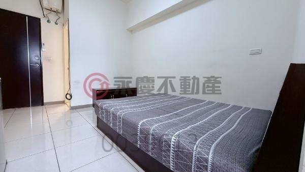 近全聯黃昏市場大英國24小時飯店式管理獨洗獨曬有陽台電梯套房 - Image 2