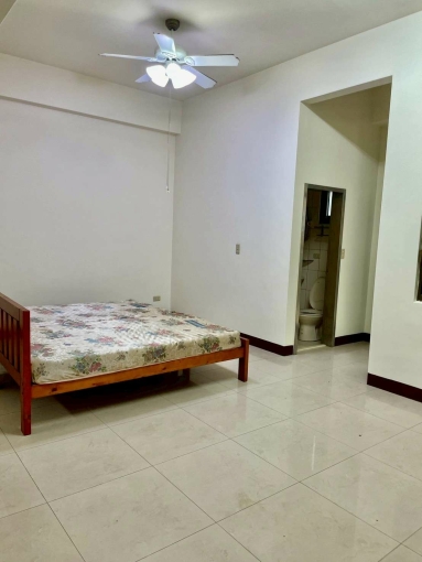 租客勞基法免費諮詢💖北屯區 大坪數挑高格局 臨路透天大店面｜適診所 辦公室 輕食 餐飲連鎖品牌✅可營登 店住合一（第5張）