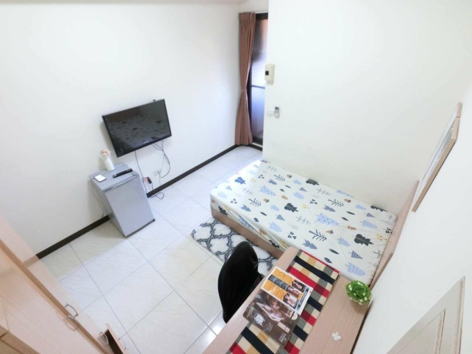 近朝陽4月起租✨釋出秒殺✨可租補✨陽台獨曬✨請看內文只有一間（第11張）