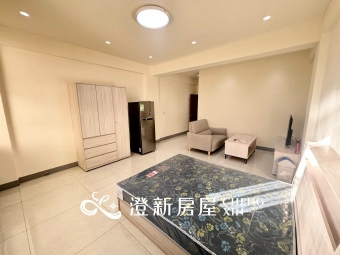 🎉近竹北喜來登/大遠百/12坪大套房/衛浴乾濕分離/台電計費/獨立陽台洗衣機/一層兩戶極單純/全新首租全新家具電🎉（第2張）