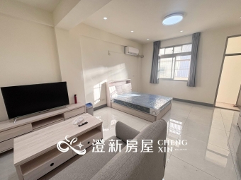 🎉近竹北喜來登/大遠百/12坪大套房/衛浴乾濕分離/台電計費/獨立陽台洗衣機/一層兩戶極單純/全新首租全新家具電🎉（第1張）