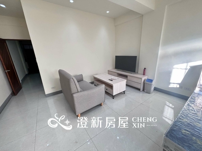 🎉近竹北喜來登/大遠百/12坪大套房/衛浴乾濕分離/台電計費/獨立陽台洗衣機/一層兩戶極單純/全新首租全新家具電🎉（第3張）