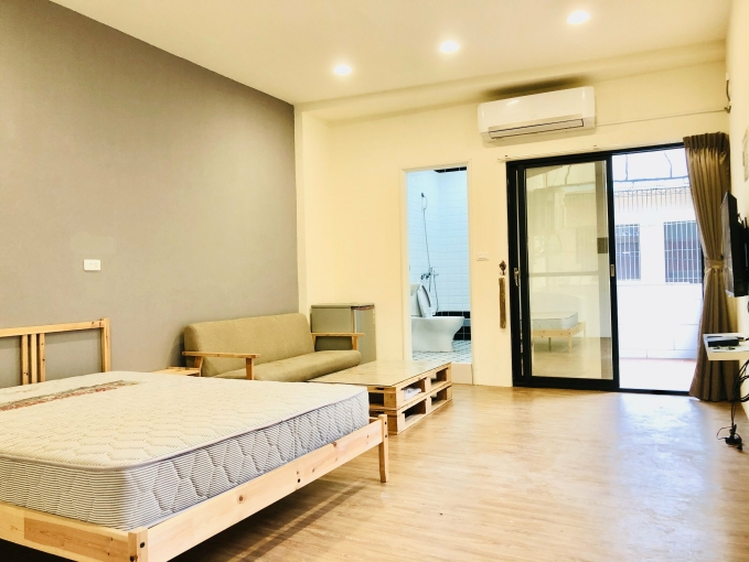 正義路獨立陽台洗衣機套房（第1張）